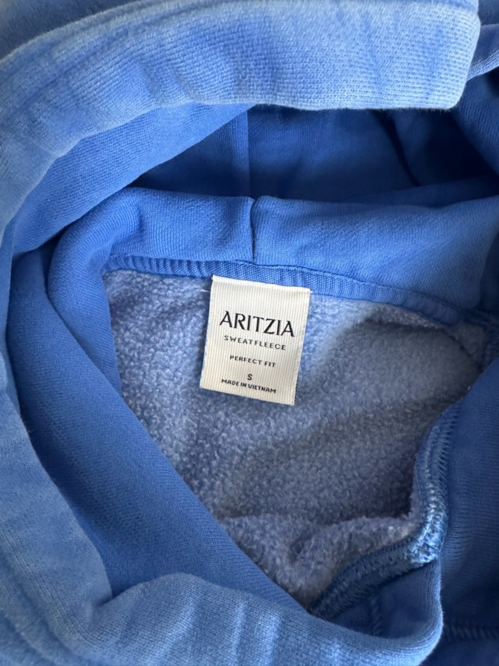 Aritzia Sweatfleece perfect hoodie - Picture 2 of 2